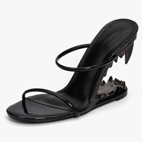 Open toe high heel tiger teeth sandal size 10 - Picture 9 of 11